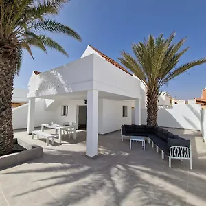 Hoy Caleta Apartahotel